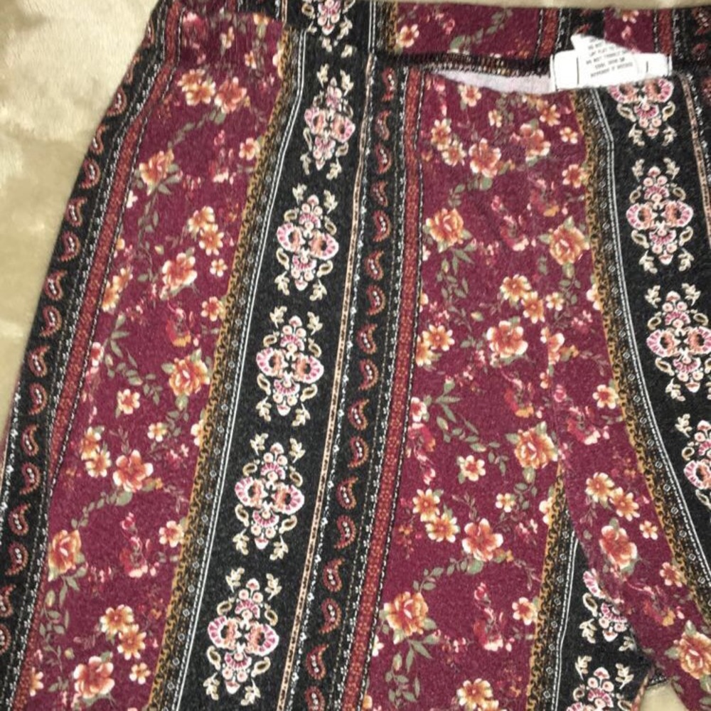 Long tight fitting pants - Picture 2 of 2